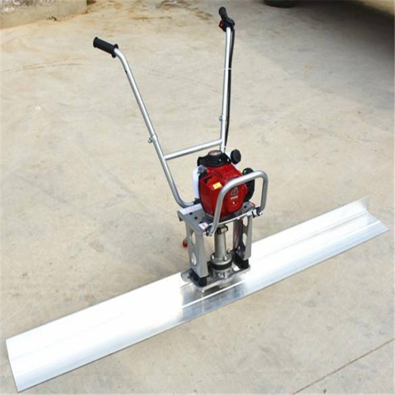 Workshop Tools And Equipment - Betonvloer egaliseermachine met benzine aangedreven trilplaat,